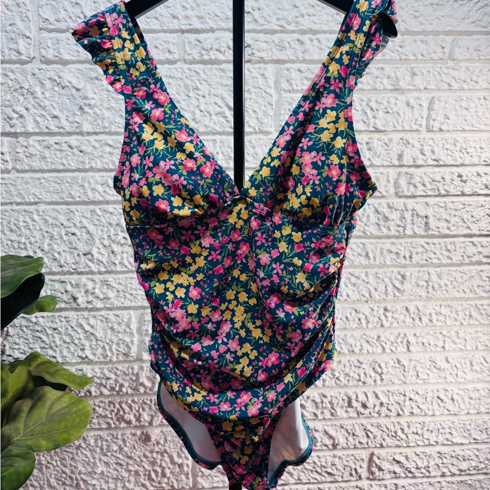 Kona Sol Floral One-Piece Swimsuit Size M | Ruffle Strap V-Neck